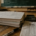 Salaire prof débutant : 1 751 € à 2 000 € nets, grille indiciaire et bulletins